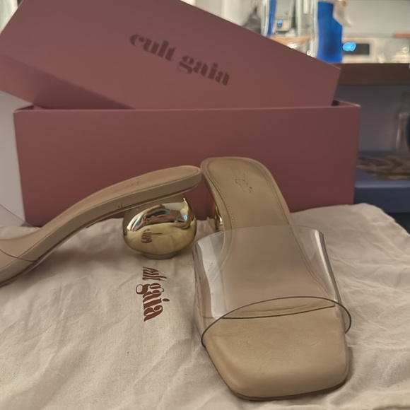 Cult Gaia Tan Mules with Gold Heel - Picture 2 of 3